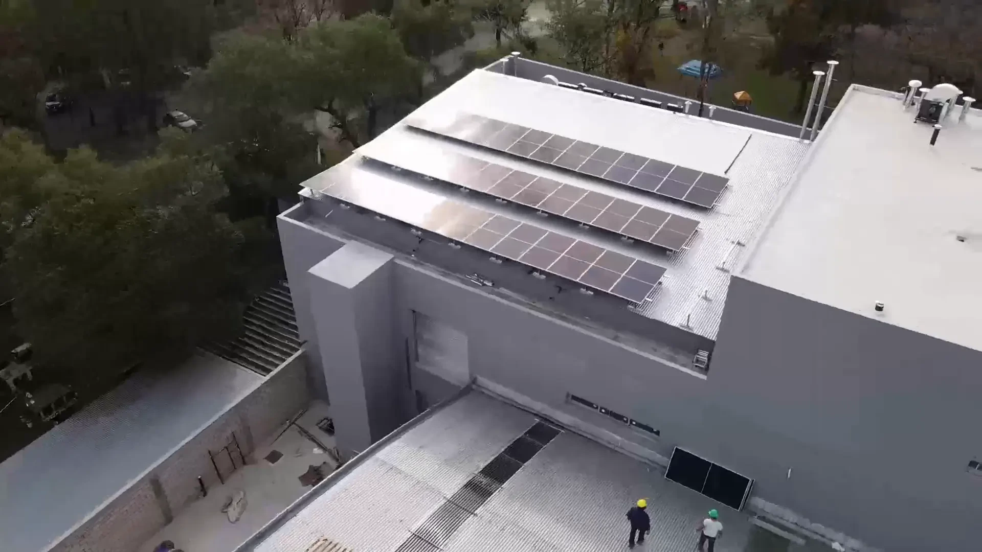 Otra parte de la instalación solar de Cofex Alimentos.